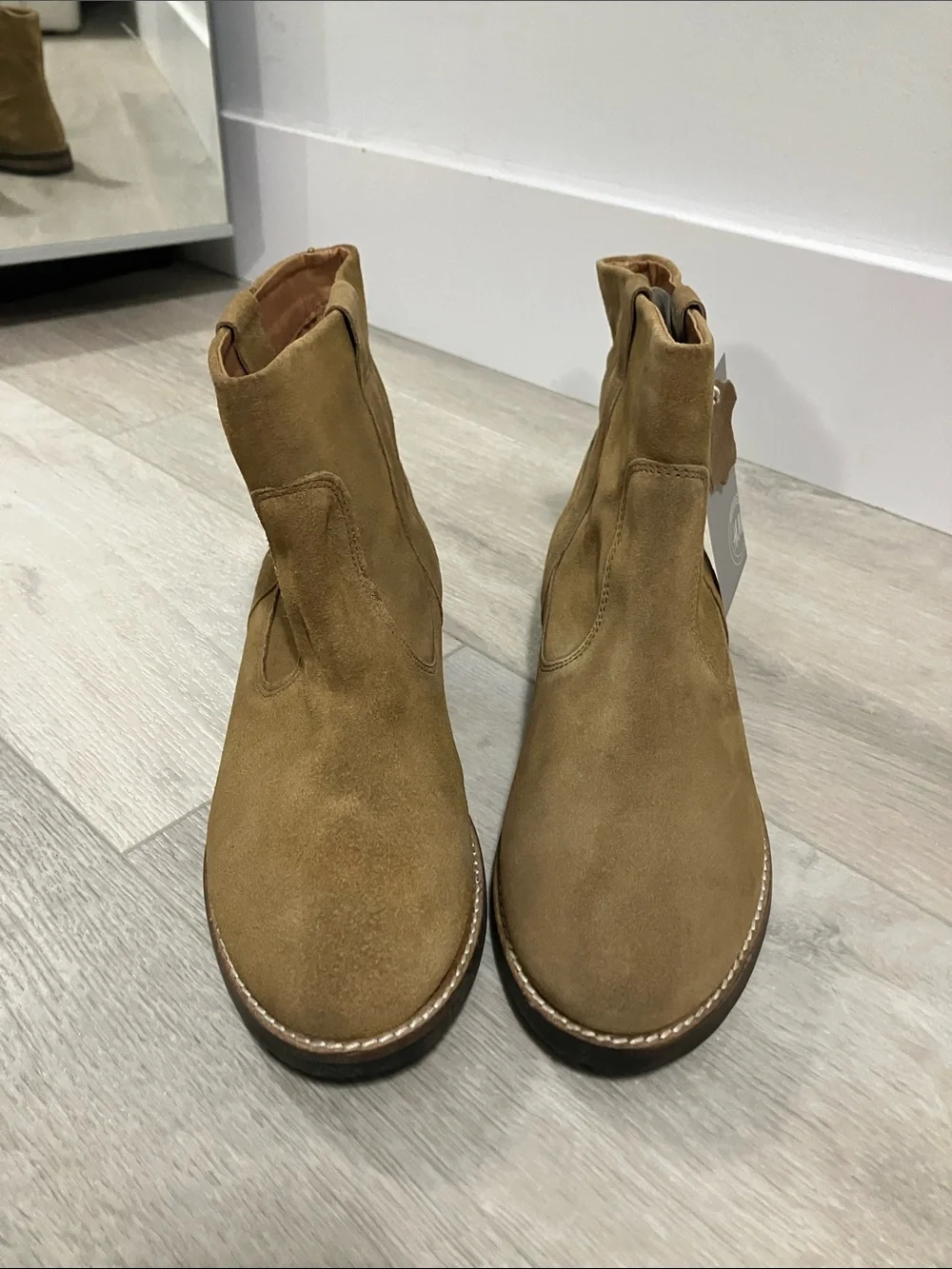 Women’s 10, genuine leather ankle booties from H&M. New with tags - Picture 2 of 9